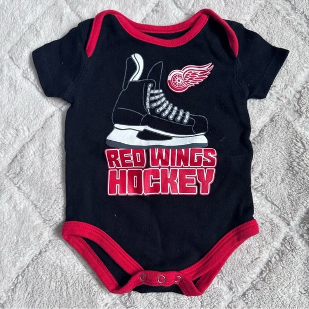 NHL | Baby Red Wings Hockey Onesie Bodysuit | Size 6/9 Months